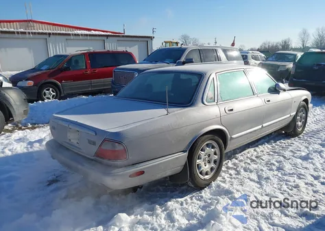 2003 Jaguar Xj Xj8 z USA, uszkodzony, nr VIN SAJDA14C93LF54265